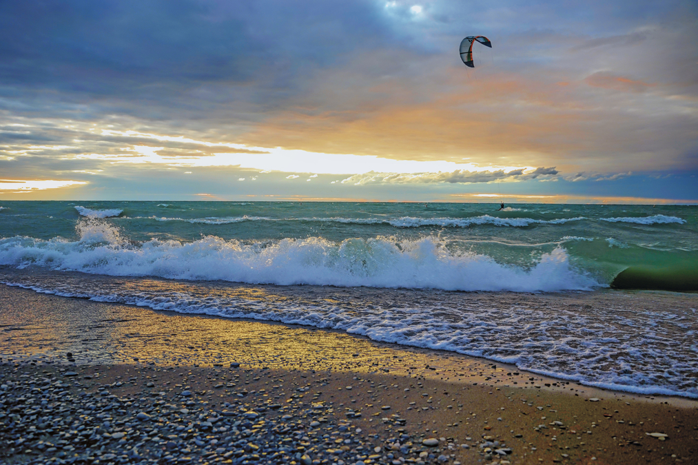 Kite Surfing in Lake Huron  SS27